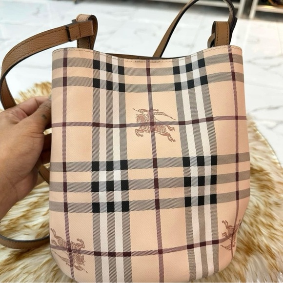 Burberry Lorne - Picture 3 of 6